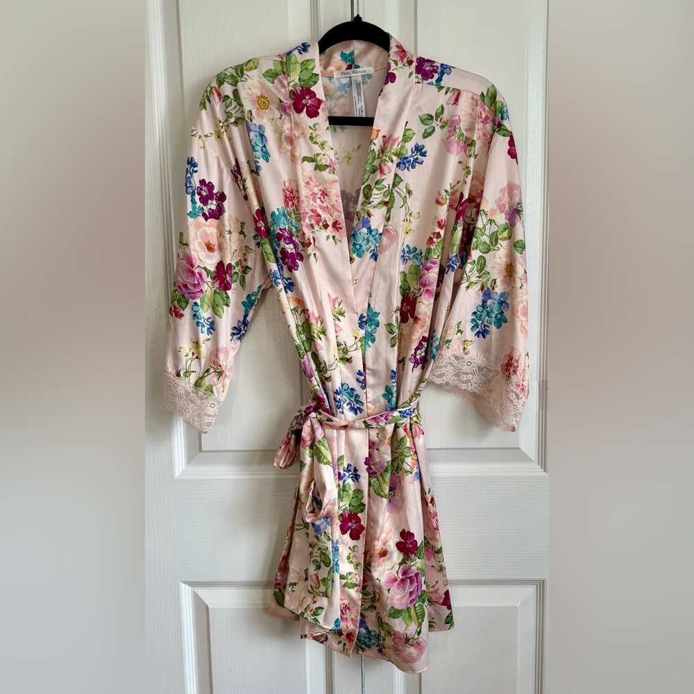 FLORA NIKROZ WOMENS ROBE, pastel floral, size large